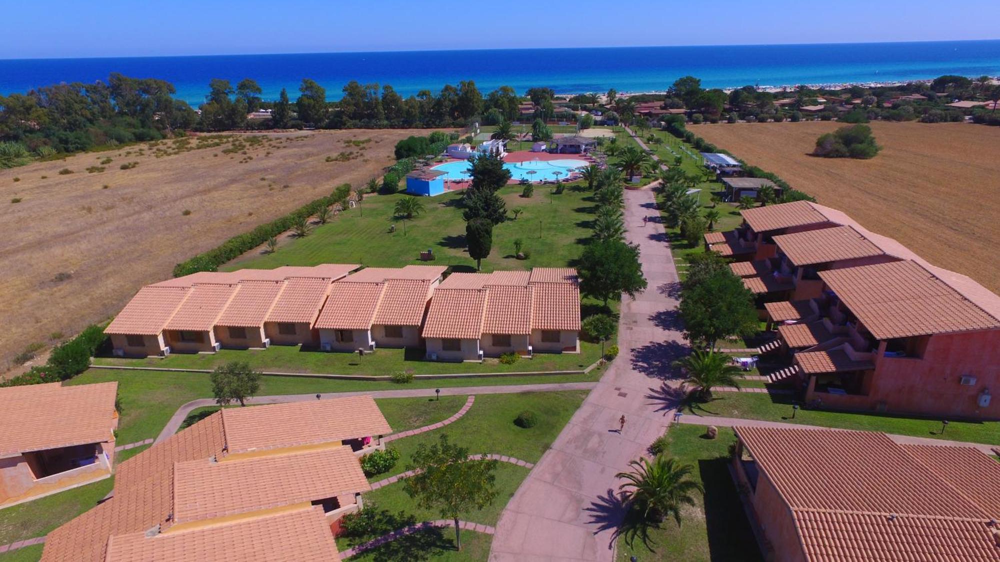 Rey Beach Club Monte Nai Exterior foto