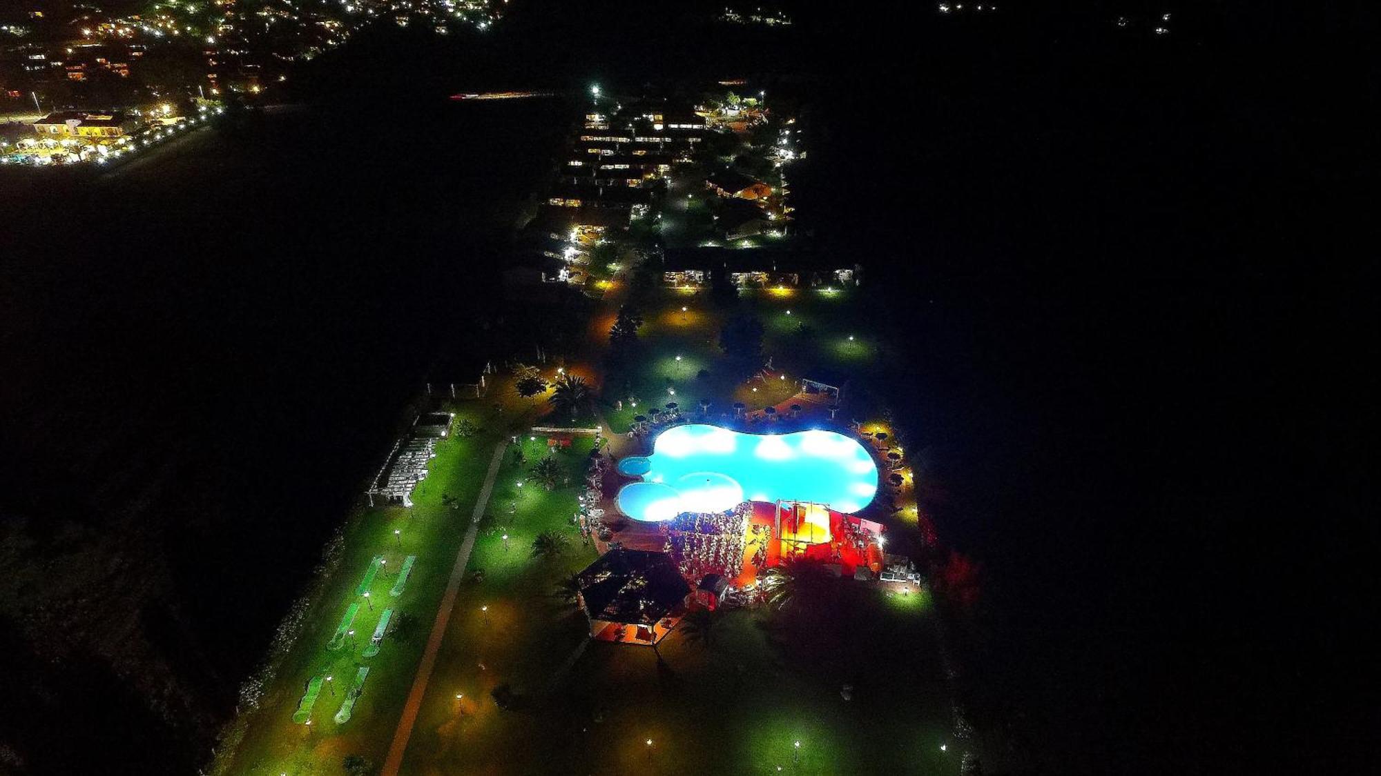 Rey Beach Club Monte Nai Exterior foto