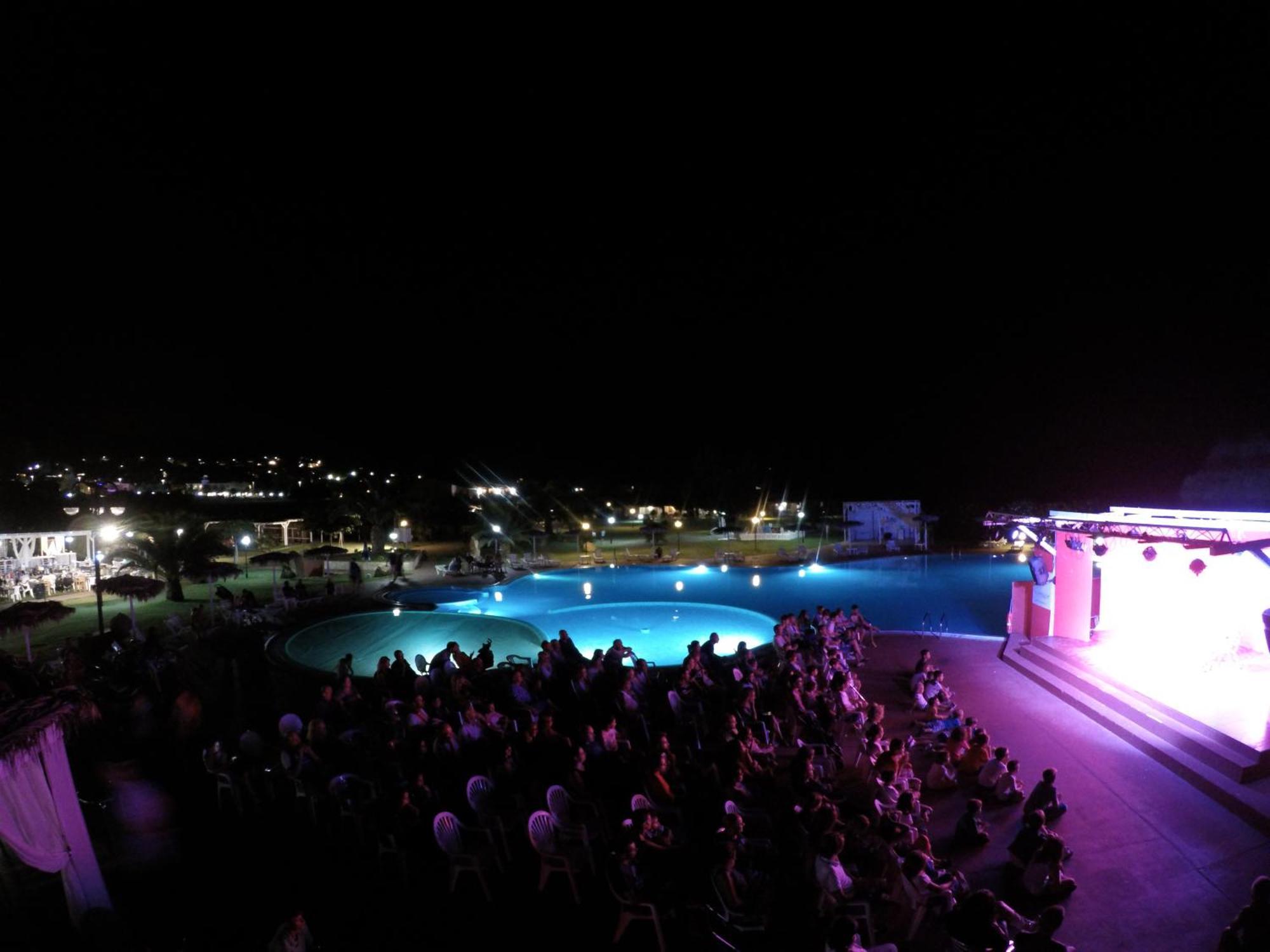 Rey Beach Club Monte Nai Exterior foto