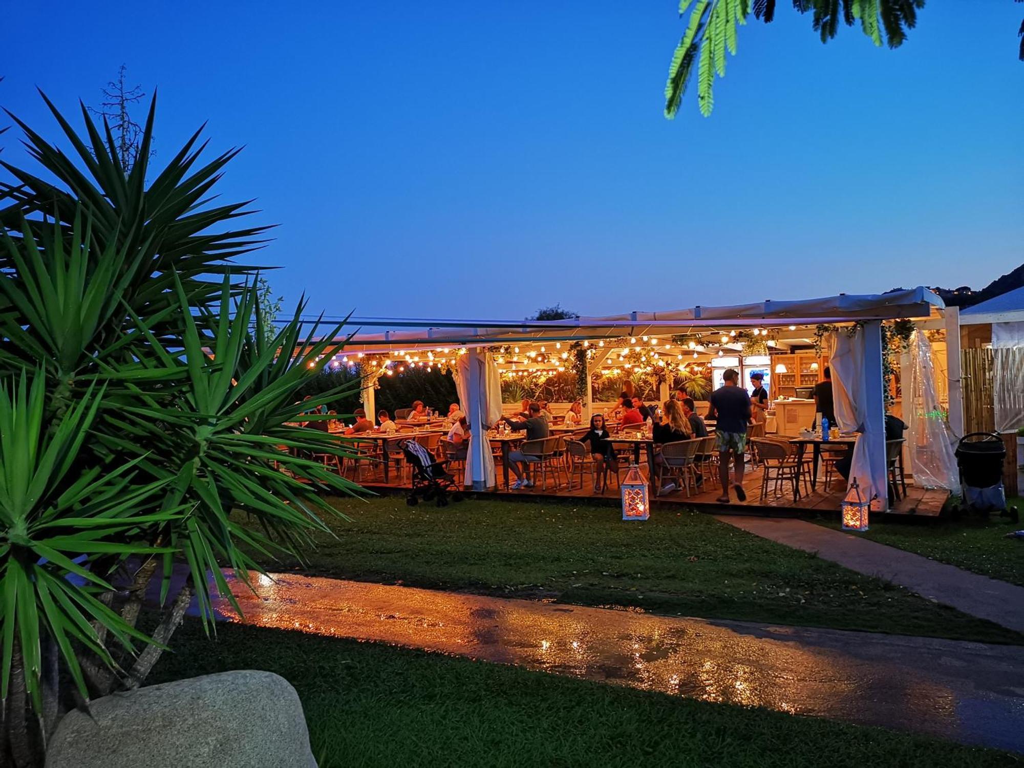 Rey Beach Club Monte Nai Exterior foto